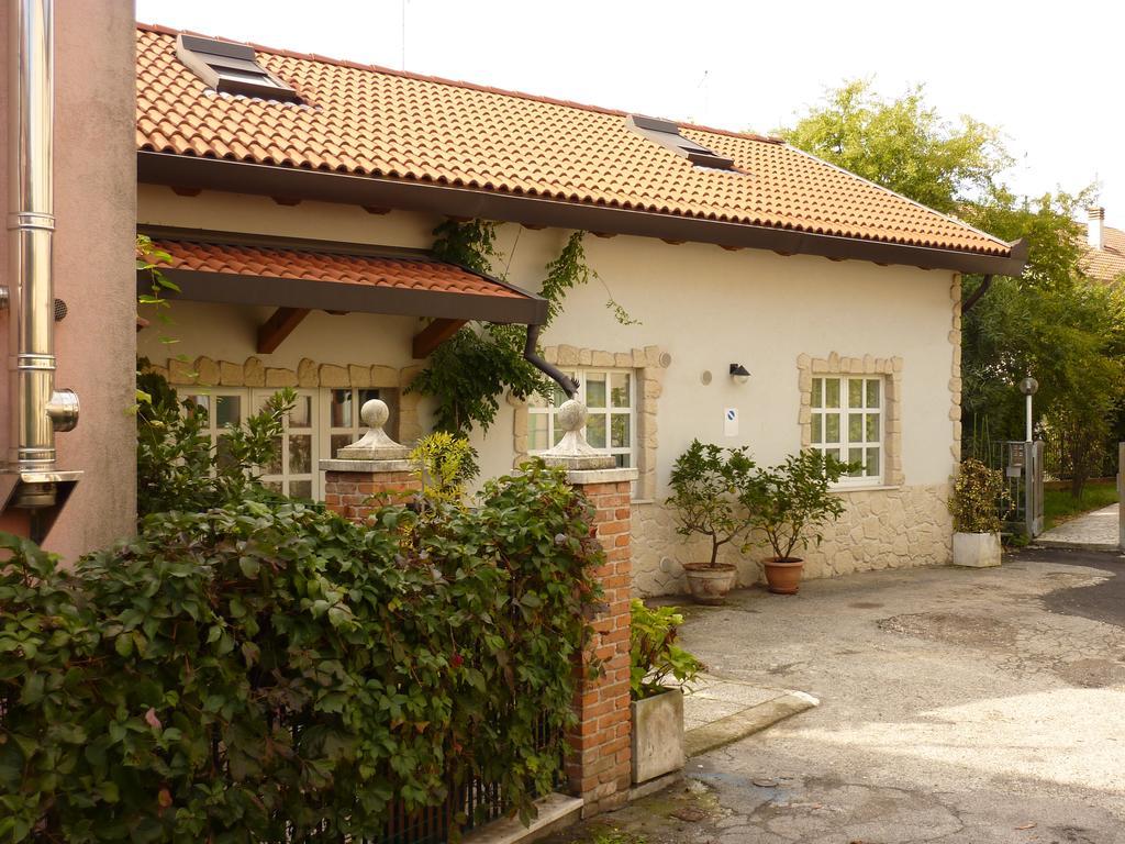 Casa Yami Pádua Exterior foto